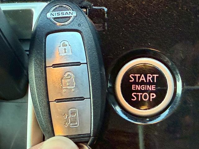 セレナ ハイウェイスター　禁煙車　後席モニター　電動スライドドア　純正９型ナビ　アラウンドビューモニター　ＥＴＣ　Ｂｌｕｅｔｏｏｔｈ　フルセグ　衝突軽減システム　リアオートエアコン　クルーズコントロール　スマートキー（10枚目）