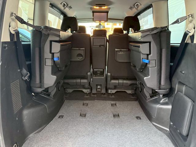 セレナ ハイウェイスター　禁煙車　後席モニター　電動スライドドア　純正９型ナビ　アラウンドビューモニター　ＥＴＣ　Ｂｌｕｅｔｏｏｔｈ　フルセグ　衝突軽減システム　リアオートエアコン　クルーズコントロール　スマートキー（16枚目）