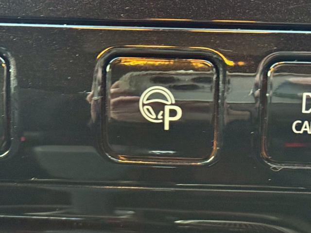 セレナ ハイウェイスター　禁煙車　後席モニター　電動スライドドア　純正９型ナビ　アラウンドビューモニター　ＥＴＣ　Ｂｌｕｅｔｏｏｔｈ　フルセグ　衝突軽減システム　リアオートエアコン　クルーズコントロール　スマートキー（48枚目）