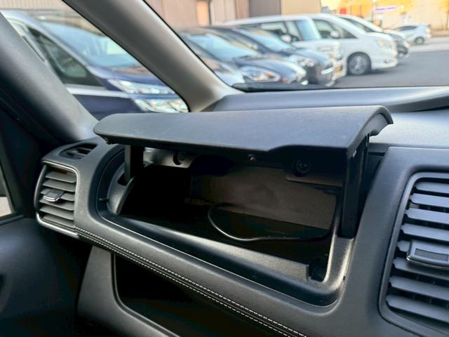 セレナ ハイウェイスター　禁煙車　後席モニター　電動スライドドア　純正９型ナビ　アラウンドビューモニター　ＥＴＣ　Ｂｌｕｅｔｏｏｔｈ　フルセグ　衝突軽減システム　リアオートエアコン　クルーズコントロール　スマートキー（57枚目）