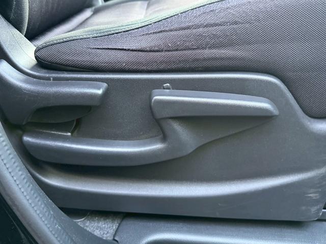 セレナ ハイウェイスター　禁煙車　後席モニター　電動スライドドア　純正９型ナビ　アラウンドビューモニター　ＥＴＣ　Ｂｌｕｅｔｏｏｔｈ　フルセグ　衝突軽減システム　リアオートエアコン　クルーズコントロール　スマートキー（59枚目）