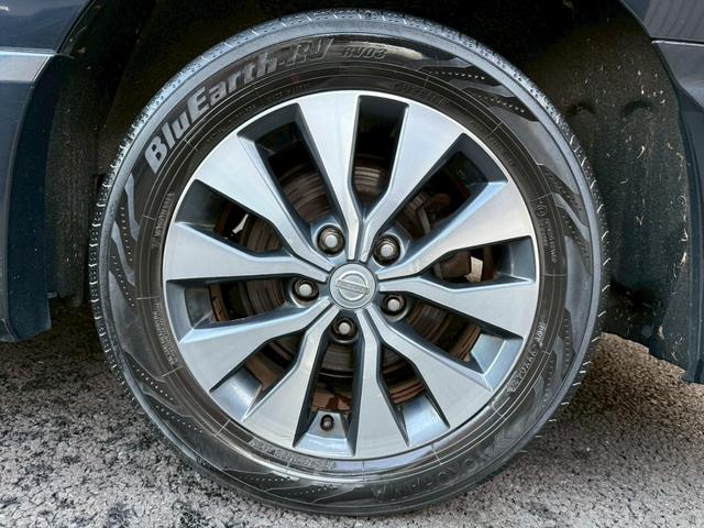 セレナ ハイウェイスター　禁煙車　後席モニター　電動スライドドア　純正９型ナビ　アラウンドビューモニター　ＥＴＣ　Ｂｌｕｅｔｏｏｔｈ　フルセグ　衝突軽減システム　リアオートエアコン　クルーズコントロール　スマートキー（66枚目）