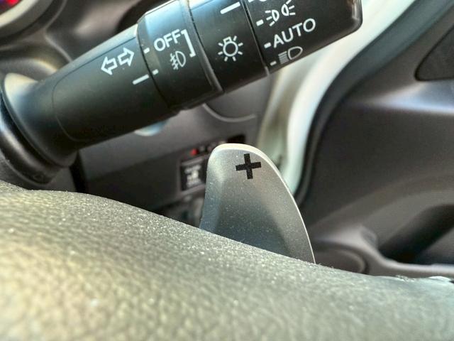 N-BOXカスタム G・ターボパッケージ 禁煙車 両側電動スライドドア フルセグ Bluetooth ETC HIDヘッドライト パドルシフト フォグ スマートキー プッシュスタート オートエアコン オートライト チップアップシート(31枚目)