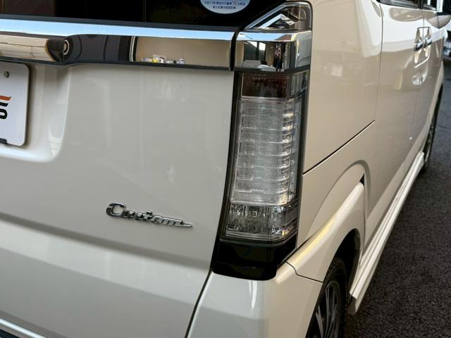 N-BOXカスタム G・ターボパッケージ 禁煙車 両側電動スライドドア フルセグ Bluetooth ETC HIDヘッドライト パドルシフト フォグ スマートキー プッシュスタート オートエアコン オートライト チップアップシート(56枚目)