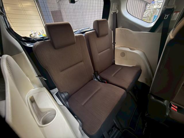 シエンタ ハイブリッドＧ　禁煙車　両側電動スライドドア　純正ＳＤナビ　バックモニター　Ｂｌｕｅｔｏｏｔｈ　フルセグ　前後ドライブレコーダー　ビルトインＥＴＣ　衝突軽減システム　スマートキー　プッシュスタート　オートエアコン（14枚目）