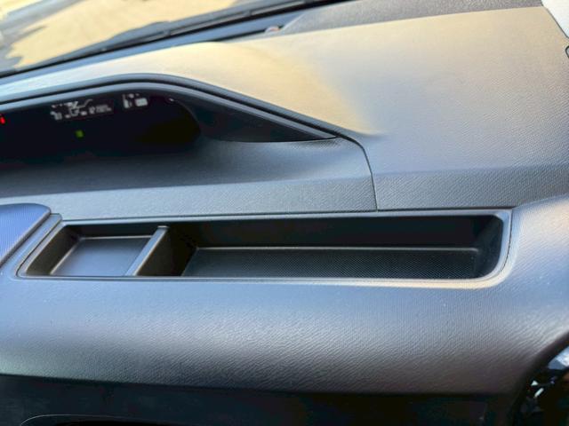 アクア Ｓ　中期モデル　禁煙車　スマートキー　ＬＥＤヘッドライト　ＳＤナビ　バックモニター　ＥＴＣ　Ｂｌｕｅｔｏｏｔｈ　フルセグ　ミュージックサーバー　プッシュスタート　ステアリングスイッチ　オートエアコン（47枚目）