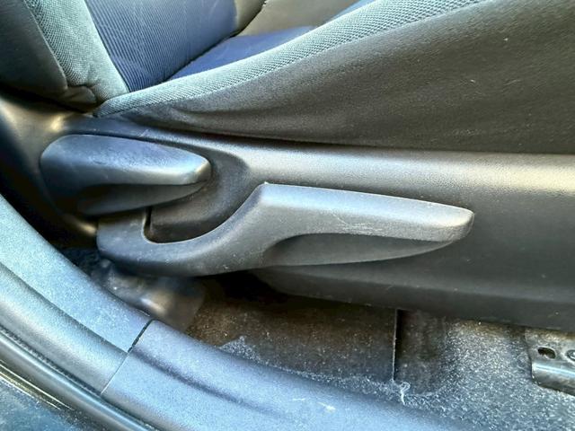 アクア Ｓ　中期モデル　禁煙車　スマートキー　ＬＥＤヘッドライト　ＳＤナビ　バックモニター　ＥＴＣ　Ｂｌｕｅｔｏｏｔｈ　フルセグ　ミュージックサーバー　プッシュスタート　ステアリングスイッチ　オートエアコン（55枚目）