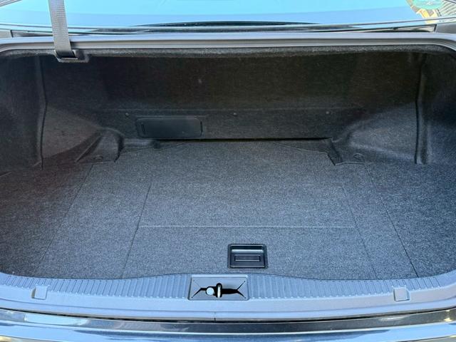 クラウンハイブリッド アスリートＳ　禁煙車　黒革シート　レーダークルーズ　シートベンチレーション　クリアランスソナー　パワーシート　純正ＨＤＤナビ　Ｂｌｕｅｔｏｏｔｈ　バックモニター　ＥＴＣ　ＨＩＤヘッドライト　左右独立オートエアコン（15枚目）