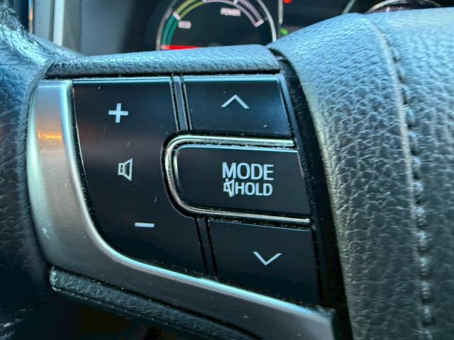 クラウンハイブリッド アスリートＳ　禁煙車　黒革シート　レーダークルーズ　シートベンチレーション　クリアランスソナー　パワーシート　純正ＨＤＤナビ　Ｂｌｕｅｔｏｏｔｈ　バックモニター　ＥＴＣ　ＨＩＤヘッドライト　左右独立オートエアコン（32枚目）