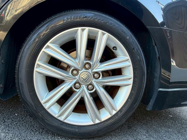 クラウンハイブリッド アスリートＳ　禁煙車　黒革シート　レーダークルーズ　シートベンチレーション　クリアランスソナー　パワーシート　純正ＨＤＤナビ　Ｂｌｕｅｔｏｏｔｈ　バックモニター　ＥＴＣ　ＨＩＤヘッドライト　左右独立オートエアコン（61枚目）