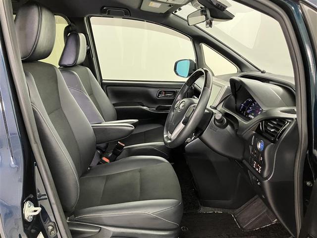 ノア ハイブリッドSi ダブルバイビーIII 地デジ バックモニター 両側PSD LED ナビ&TV DVD 横滑り防止装置 アルミホイール スマキー エアバッグ クルコン AC 3列シート ドライブレコーダー キーフリー 1オ-ナ- ETC(18枚目)