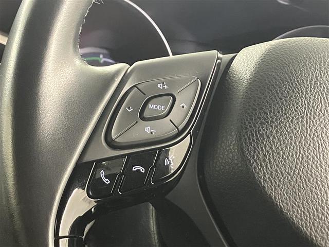 Ｃ－ＨＲ Ｇ　ＬＥＤエディション　プリクラッシュセーフティー　横滑り防止機能　Ｂカメ　地デジ　ＬＥＤヘッドライト　盗難防止装置　ＡＡＣ　スマートキー　ＤＶＤ再生可　デュアルエアバッグ　ワンオーナー　キーフリー　ＡＢＳ　メモリナビ（12枚目）