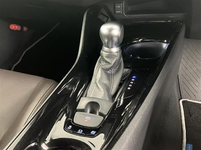 Ｃ－ＨＲ Ｇ　ＬＥＤエディション　プリクラッシュセーフティー　横滑り防止機能　Ｂカメ　地デジ　ＬＥＤヘッドライト　盗難防止装置　ＡＡＣ　スマートキー　ＤＶＤ再生可　デュアルエアバッグ　ワンオーナー　キーフリー　ＡＢＳ　メモリナビ（16枚目）