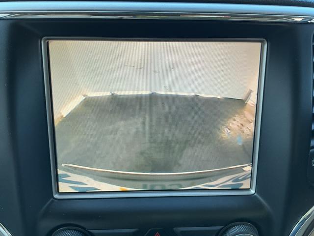 ジープ・グランドチェロキー リミテッド　８ＡＴ　４ＷＤ　マイナーチェンジ＆エアサスモデル・オプションカラー・ＥＴＣ・フロントベンチレーション・ステアリングヒーター・ＤＴＶチューナー・パワーテールゲート・バックカメラ・クルーズコントロール（15枚目）