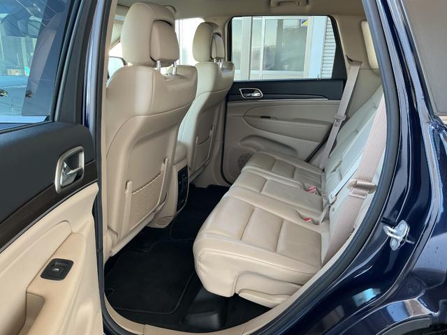 ジープ・グランドチェロキー リミテッド　８ＡＴ　４ＷＤ　マイナーチェンジ＆エアサスモデル・オプションカラー・ＥＴＣ・フロントベンチレーション・ステアリングヒーター・ＤＴＶチューナー・パワーテールゲート・バックカメラ・クルーズコントロール（34枚目）