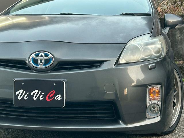 プリウス S LEDエディション 禁煙車・ユーザー買取・ナビ・バックカメラ・Bluetooth・ETC・白シート・ステアリングリモコン・プッシュスタート・社外アルミ18インチ・ダウンサス(17枚目)