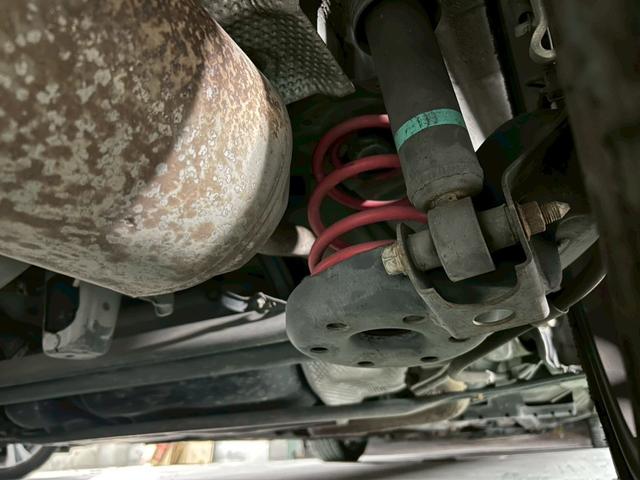 プリウス S LEDエディション 禁煙車・ユーザー買取・ナビ・バックカメラ・Bluetooth・ETC・白シート・ステアリングリモコン・プッシュスタート・社外アルミ18インチ・ダウンサス(19枚目)