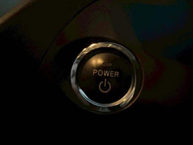 プリウス S LEDエディション 禁煙車・ユーザー買取・ナビ・バックカメラ・Bluetooth・ETC・白シート・ステアリングリモコン・プッシュスタート・社外アルミ18インチ・ダウンサス(41枚目)