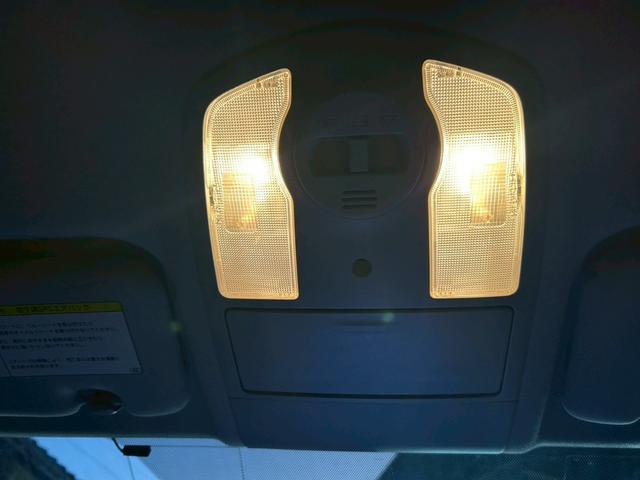 プリウス S LEDエディション 禁煙車・ユーザー買取・ナビ・バックカメラ・Bluetooth・ETC・白シート・ステアリングリモコン・プッシュスタート・社外アルミ18インチ・ダウンサス(50枚目)