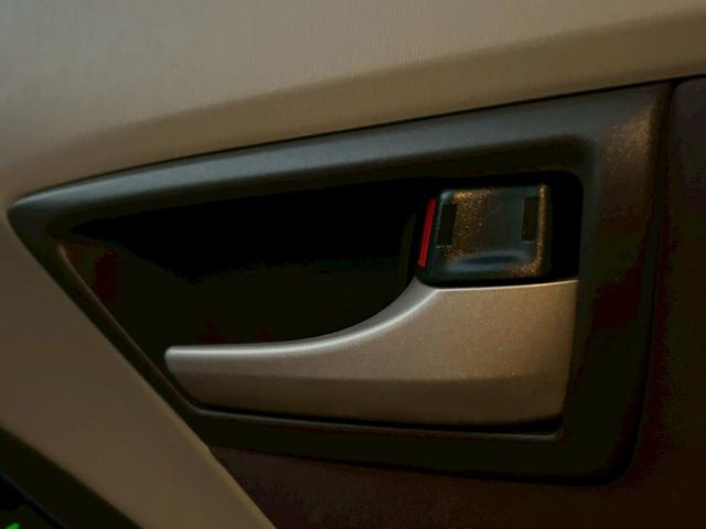 プリウス S LEDエディション 禁煙車・ユーザー買取・ナビ・バックカメラ・Bluetooth・ETC・白シート・ステアリングリモコン・プッシュスタート・社外アルミ18インチ・ダウンサス(53枚目)