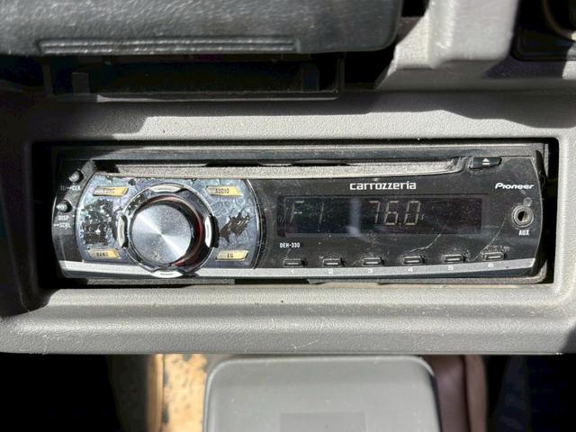 ジムニー ワイルドウインド　禁煙車・リフトアップ・社外サス・社外ショック・社外ラテラル・社外ロアアーム・社外マフラーＨＫＳ・社外前後バンパー・ナルディハンドル・インパネ木目使用・デジタルインナーミラー・ＥＴＣ・シートカバー・全塗（46枚目）