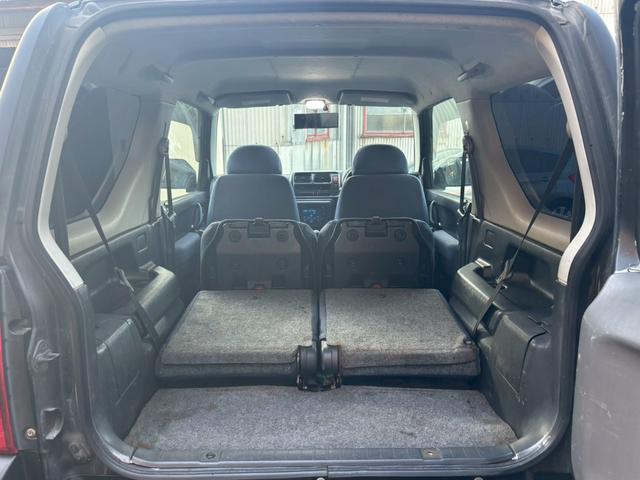 ジムニー FISフリースタイルワールドカップリミテッド 禁煙車・シートヒーター・スキッドガードバンパーアルミ縞板製・ETC・LEDヘッドライト・サイドバイザー・アルミホイール16インチ・カロッツェリアUSBオーディオ・トランスファーレバー(7枚目)