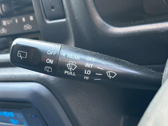 ジムニー FISフリースタイルワールドカップリミテッド 禁煙車・シートヒーター・スキッドガードバンパーアルミ縞板製・ETC・LEDヘッドライト・サイドバイザー・アルミホイール16インチ・カロッツェリアUSBオーディオ・トランスファーレバー(44枚目)