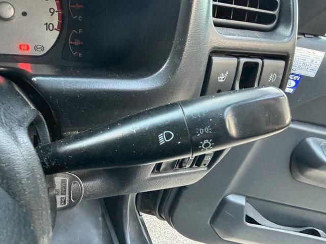 ジムニー FISフリースタイルワールドカップリミテッド 禁煙車・シートヒーター・スキッドガードバンパーアルミ縞板製・ETC・LEDヘッドライト・サイドバイザー・アルミホイール16インチ・カロッツェリアUSBオーディオ・トランスファーレバー(46枚目)