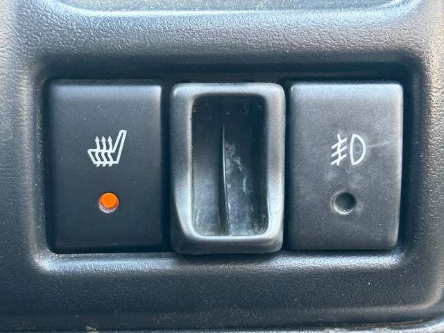 ジムニー FISフリースタイルワールドカップリミテッド 禁煙車・シートヒーター・スキッドガードバンパーアルミ縞板製・ETC・LEDヘッドライト・サイドバイザー・アルミホイール16インチ・カロッツェリアUSBオーディオ・トランスファーレバー(48枚目)