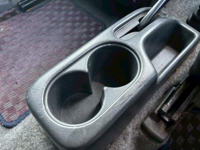 ジムニー FISフリースタイルワールドカップリミテッド 禁煙車・シートヒーター・スキッドガードバンパーアルミ縞板製・ETC・LEDヘッドライト・サイドバイザー・アルミホイール16インチ・カロッツェリアUSBオーディオ・トランスファーレバー(50枚目)