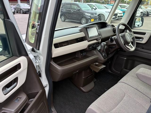 N-BOX L リア左側パワースライドドア 運転席&助手席シートバックテーブル 運転席&助手席シートヒーター(19枚目)