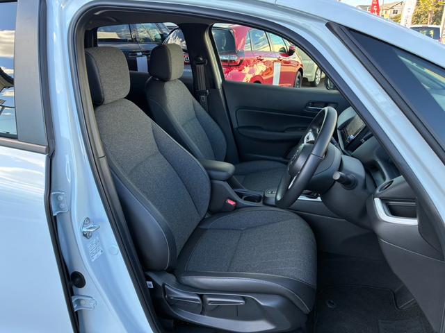 フィット e:HEVホーム LEDヘッドライト HondaCONNECTディスプレー+ETC2.0車載器 HondaSENSING(12枚目)