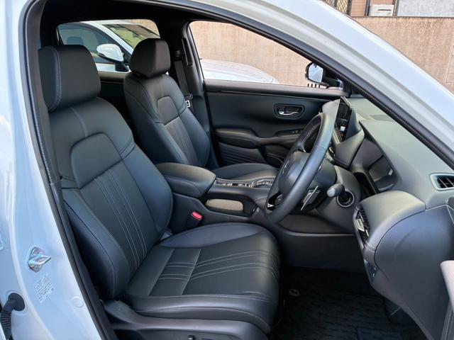 ZR-V e:HEVZ特別仕様車ブラックスタイル アダプティブドライビングビーム マルチビューカメラシステム 本革シート+運転席8ウェイ助手席4ウェイパワーシート(ドライビングポジションシステム付) 前後左右席シートヒーター(20枚目)