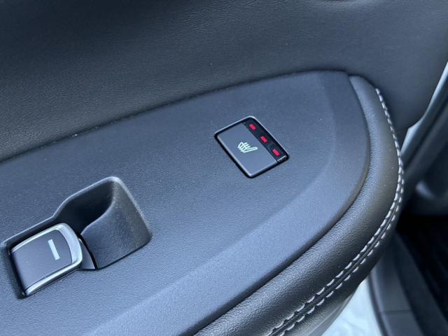 ZR-V e:HEVZ特別仕様車ブラックスタイル アダプティブドライビングビーム マルチビューカメラシステム 本革シート+運転席8ウェイ助手席4ウェイパワーシート(ドライビングポジションシステム付) 前後左右席シートヒーター(33枚目)