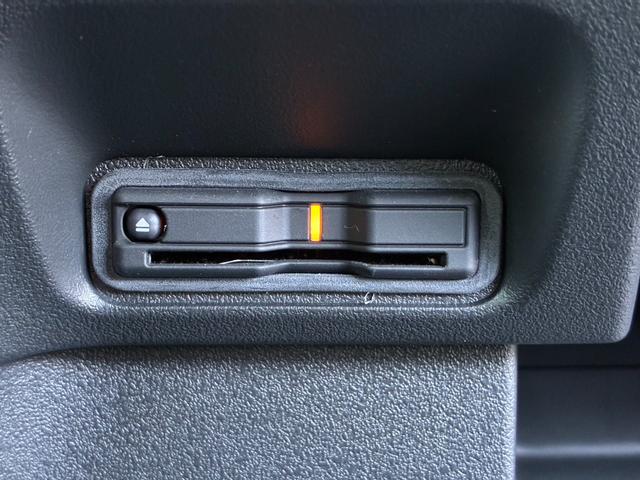 N-BOXカスタム コーディネートスタイル リア左右パワースライドドア 運転席&助手席シートヒーター コンビニフック付シートバックテーブル(運転席&助手席) 左右独立式リアセンターアームレスト グレーステッチ本革巻ス(23枚目)