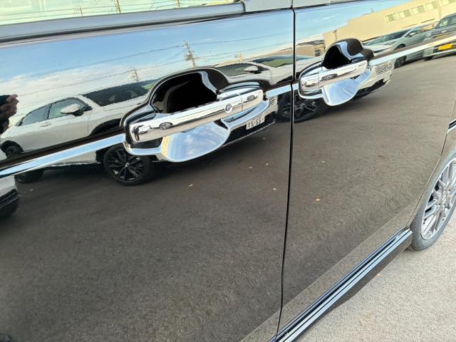 N-BOXカスタム ターボ リア左右パワースライドドア 運転席&助手席シートヒーター マルチビューカメラシステム パドルシフト 左右独立式リアセンターアームレスト シートバックテーブル 本革巻ス(33枚目)