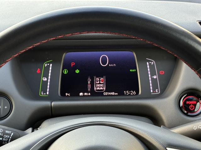 フィット e:HEVホーム20周年特別仕様車カーサ 愛知県西三河エリア限定 運転席&助手席シートヒーター アームレスト付センターコンソールボックス 16インチアルミホイール HondaCONNECTforGathers+ナビ装着用スペシャルパッケ(6枚目)