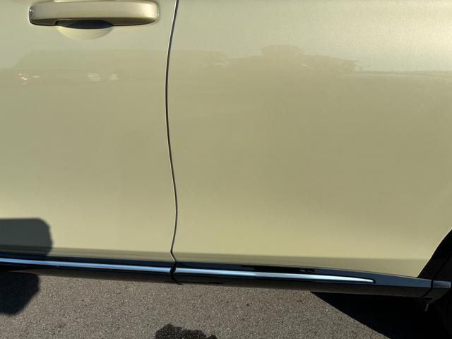 ヴェゼル ｅ：ＨＥＶＺ　ブラインドスポットインフォメーション　	ハンズフリーアクセスパワーテールゲート（予約クローズ機能付）　	親水／ヒーテッドドアミラー＋熱線入りフロントウインドウ＋前席シートヒータ（46枚目）