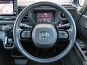 本皮巻きステアリングホイールで質感も上々です!手元で楽々オーディオ操作できます。クルーズコントロールも装備しており、長距離運転も快適です♪