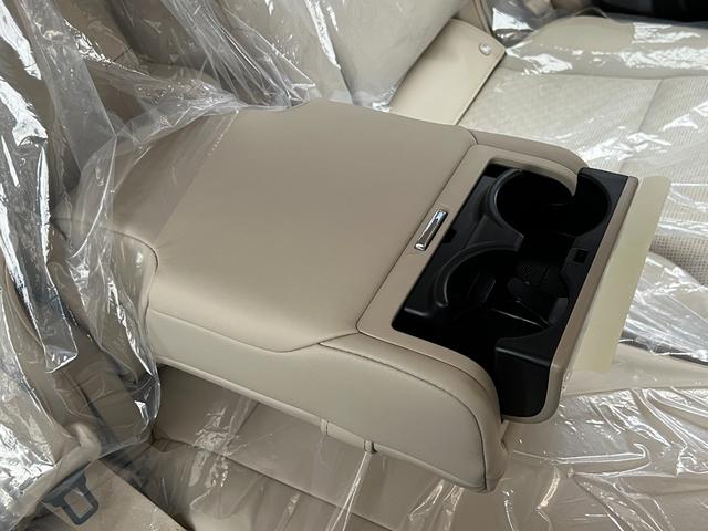 ランドクルーザー ＺＸ　【ディーゼル車！】　内装ベージュ　１２．３型ＪＢＬプレミアサウンド　サンルーフ　パノラミックビューモニター　寒冷地仕様　ブラインドスポットモニター　ＥＴＣ２．０　パワーバックドア　純正２０インチアルミ（42枚目）