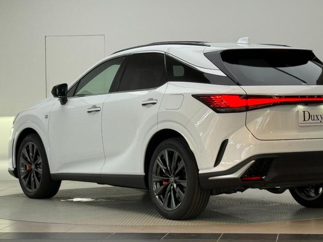 ＲＸ ＲＸ３５０　Ｆスポーツ　【改モデル！即納！】　内装レッド　１４インチコネクトナビ　パノラマルーフ　デジタルインナーミラー　オレンジキャリパー　チームメイト　パノラミックビューモニター　ブラインドスポットモニター　純正２１ＡＷ（30枚目）