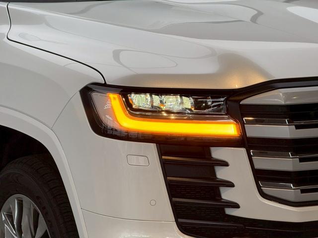 TOYOTA LAND CRUISER ZX | 2025 | PEARL WHITE | 104 km