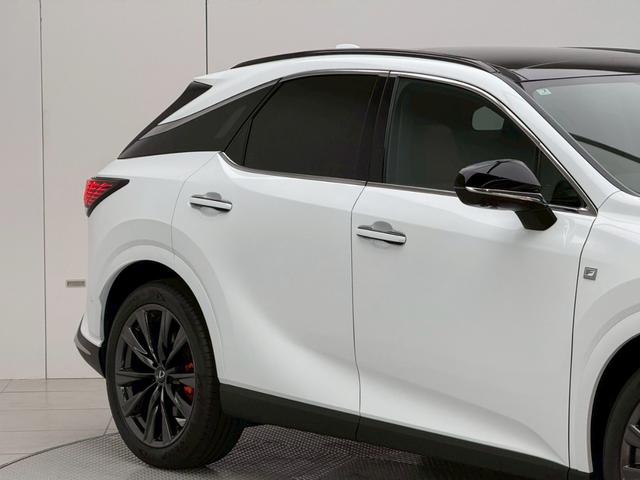 ＲＸ ＲＸ３５０　Ｆスポーツ　【マークレビンソン】　内装レッド　１４型コネクトナビ　パノラマルーフ　デジタルミラー　オレンジキャリパー　置くだけ充電　ドライブレコーダー　チームメイト　ＰＶＭ　ＢＳＭ　パワーバックドア　純正２１ＡＷ（15枚目）