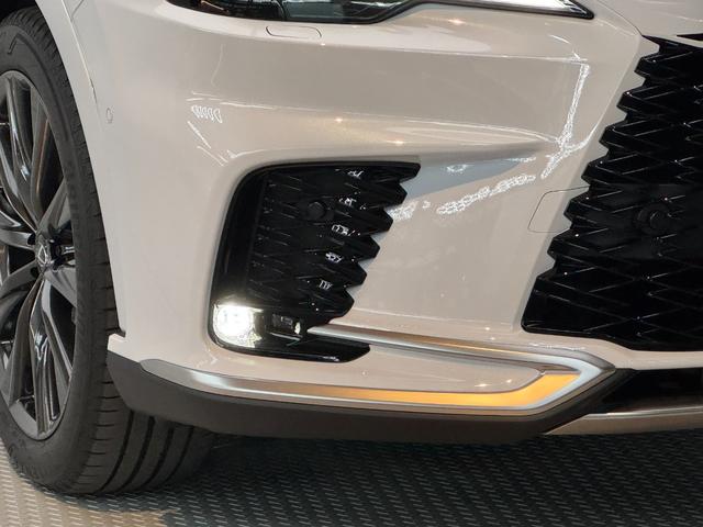 ＲＸ ＲＸ３５０　Ｆスポーツ　【マークレビンソン】　内装レッド　１４型コネクトナビ　パノラマルーフ　デジタルミラー　オレンジキャリパー　置くだけ充電　ドライブレコーダー　チームメイト　ＰＶＭ　ＢＳＭ　パワーバックドア　純正２１ＡＷ（21枚目）