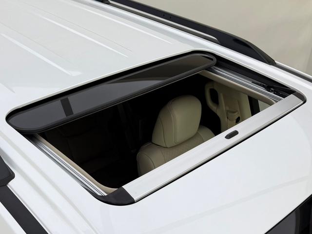 ランドクルーザー ＺＸ　【ディーゼル車】　内装ベージュ　カラードフェンダー付きモデリスタエアロ　１２．３インチＪＢＬナビ　　リアエンターテイメントシステム　空気圧センサー　電動デフロック　ブラックルーフレール　　純正２０ＡＷ（26枚目）