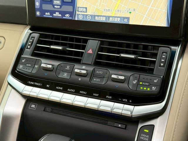 ランドクルーザー ＺＸ　【ディーゼル車】　内装ベージュ　カラードフェンダー付きモデリスタエアロ　１２．３インチＪＢＬナビ　　リアエンターテイメントシステム　空気圧センサー　電動デフロック　ブラックルーフレール　　純正２０ＡＷ（61枚目）