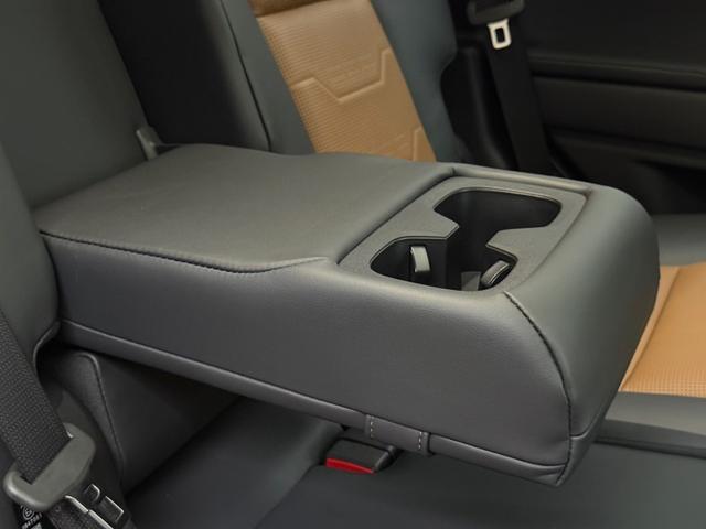 ＧＸ ＧＸ５５０　バージョンＬ　【マークレビンソン付き】　内装ブラウン　モデリスタリヤスポイラー　デジタルインナーミラー　ドラレコ　１４インチコネクトナビ　パノラマルーフ　クールボックス　ＰＶＭ　ＢＳＭ　ヒッチメンバー　純正２２ＡＷ（44枚目）
