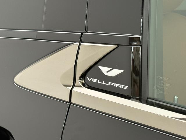 ヴェルファイアハイブリッド Ｚ　プレミア　【ハイブリッド車】内装ブラウン　１４インチコネクトナビ　デジタルインナーミラー　左右独立ムーンルーフ　カラーヘッドアップディスプレイ　チームメイト　スペアタイヤ　ＰＶＭ　ＢＳＭ　ＨＤＭＩ　純正１９ＡＷ（20枚目）