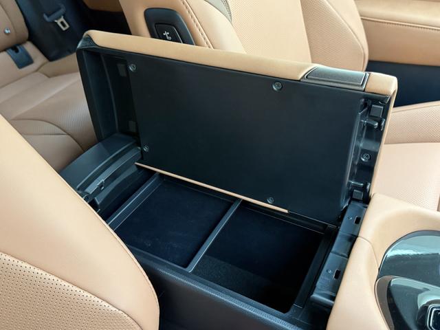 クラウンスポーツ Ｚ　【内装ブラウン】１２．３インチコネクトナビ　パノラミックビューモニター　ブラインドスポットモニター　シートヒーター＆ベンチレーション　パワーバックドア　ステアリングヒーター　ＥＴＣ２．０　純正２１ＡＷ（67枚目）