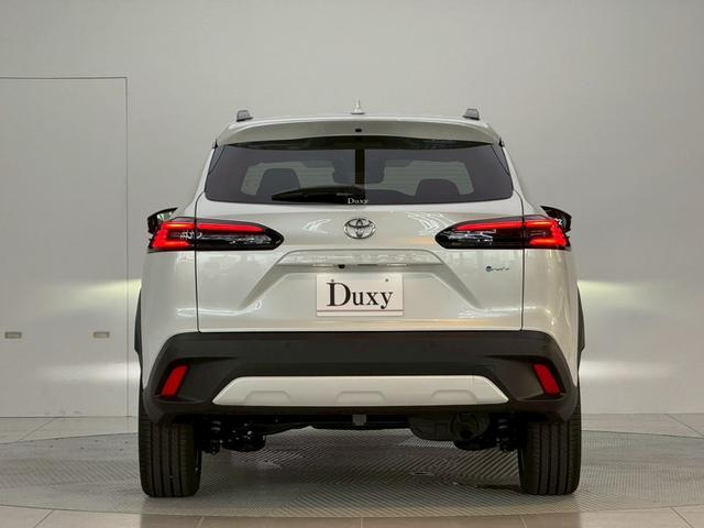 カローラクロス ハイブリッド　Ｚ　【パノラマルーフ付き】　　１０．５インチコネクトナビ　パノラミックビューモニター　ブラインドスポットモニター　置くだけ充電　ステアリングヒーター　アクセサリーコンセント　パワーバックドア　純正１８ＡＷ（5枚目）